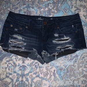 Distressed American Eagle shorts